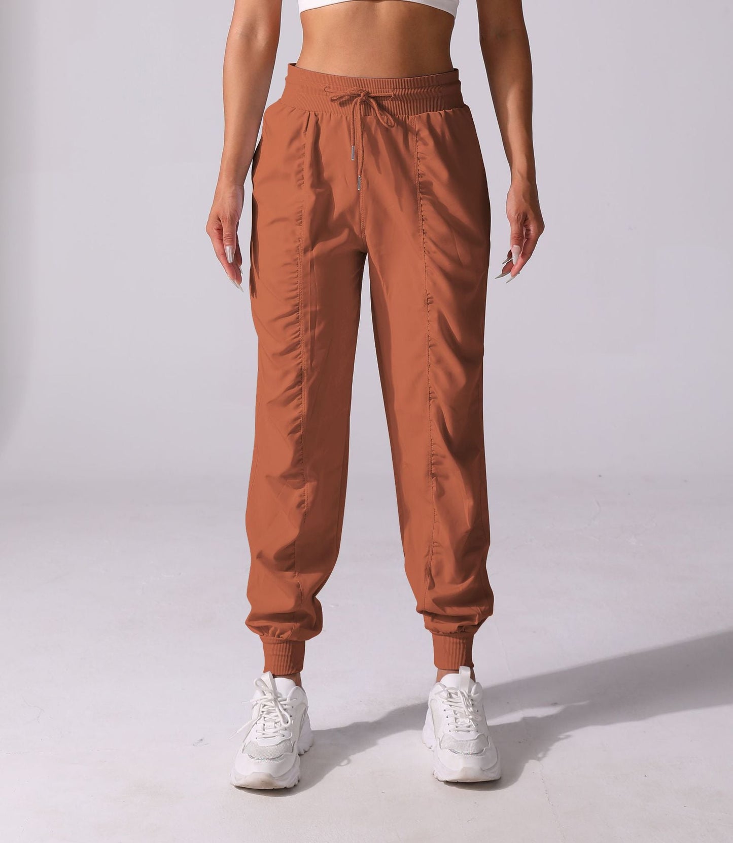 Drawstring pleated sports pants